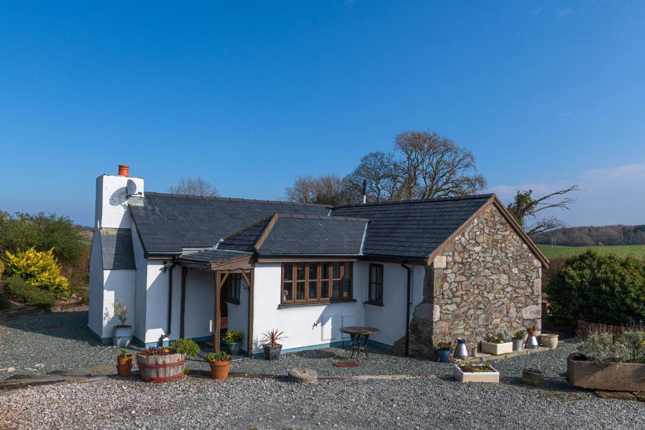 Beautiful Countryside Cottage On The North Wales Coast Abergele Exteriör bild