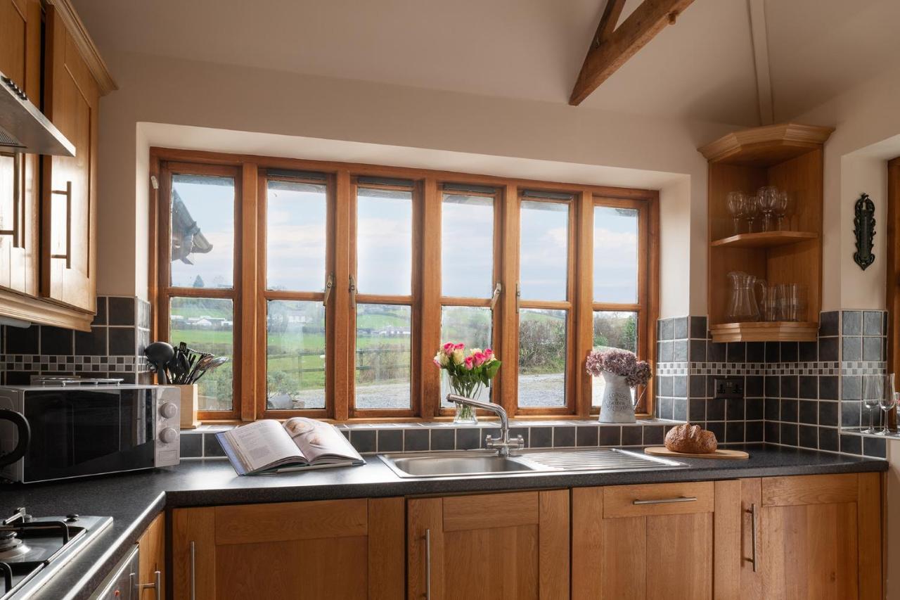 Beautiful Countryside Cottage On The North Wales Coast Abergele Exteriör bild
