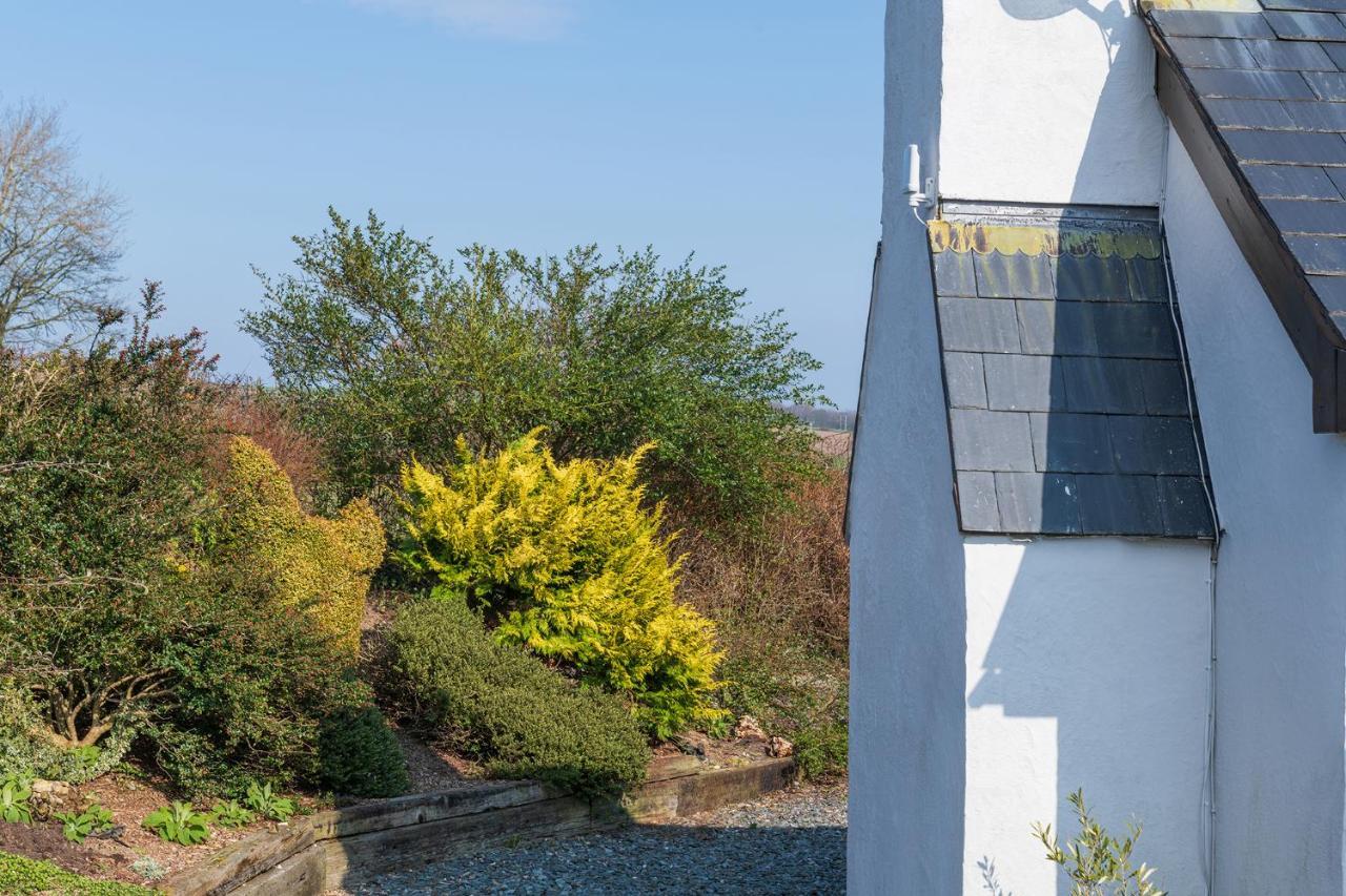 Beautiful Countryside Cottage On The North Wales Coast Abergele Exteriör bild