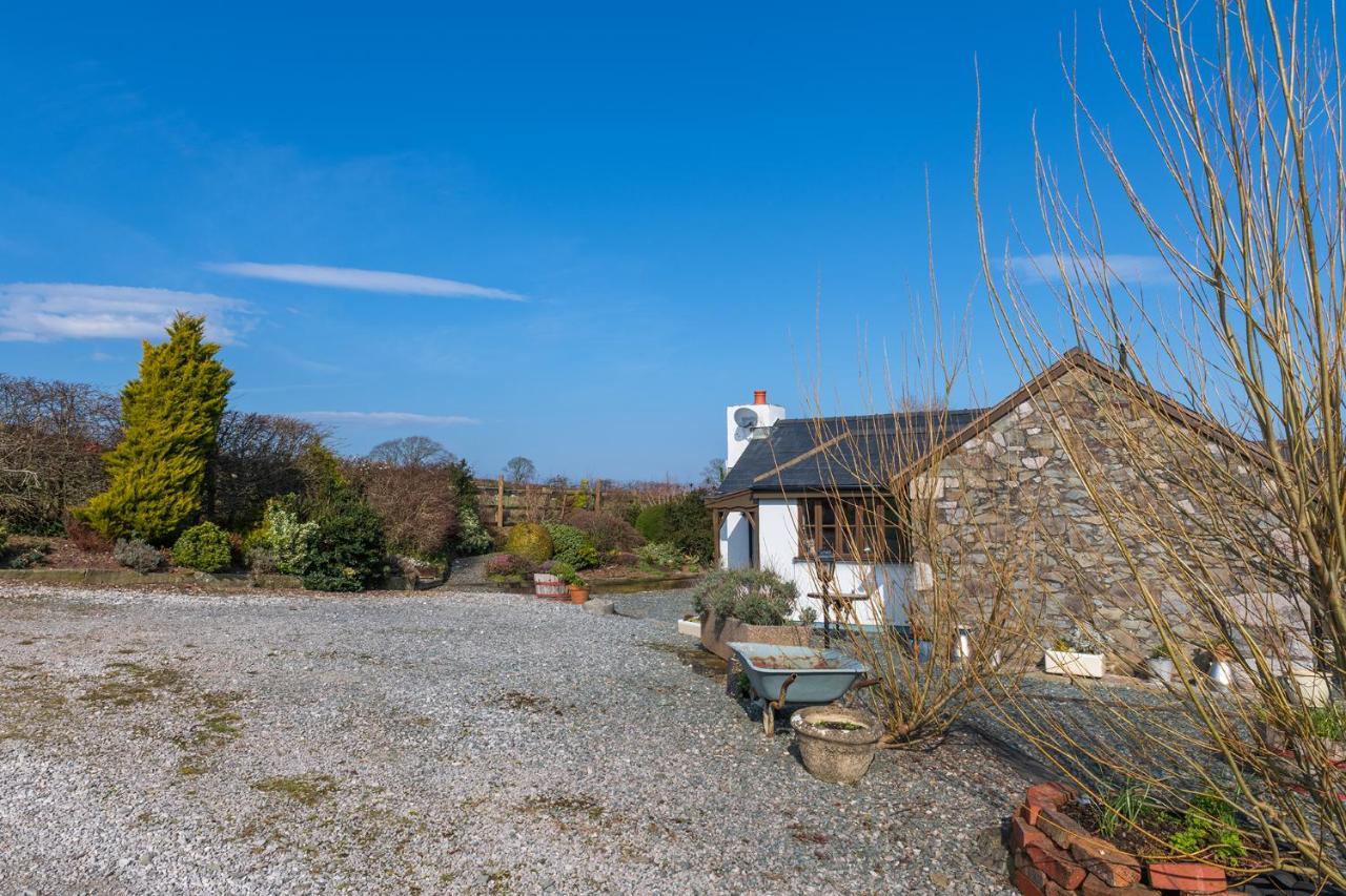 Beautiful Countryside Cottage On The North Wales Coast Abergele Exteriör bild